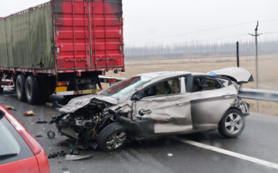 Injured in a Trucking Accident? Why You Should Never Talk to a Trucking Company’s Insurance Adjuster Without a Lawyer