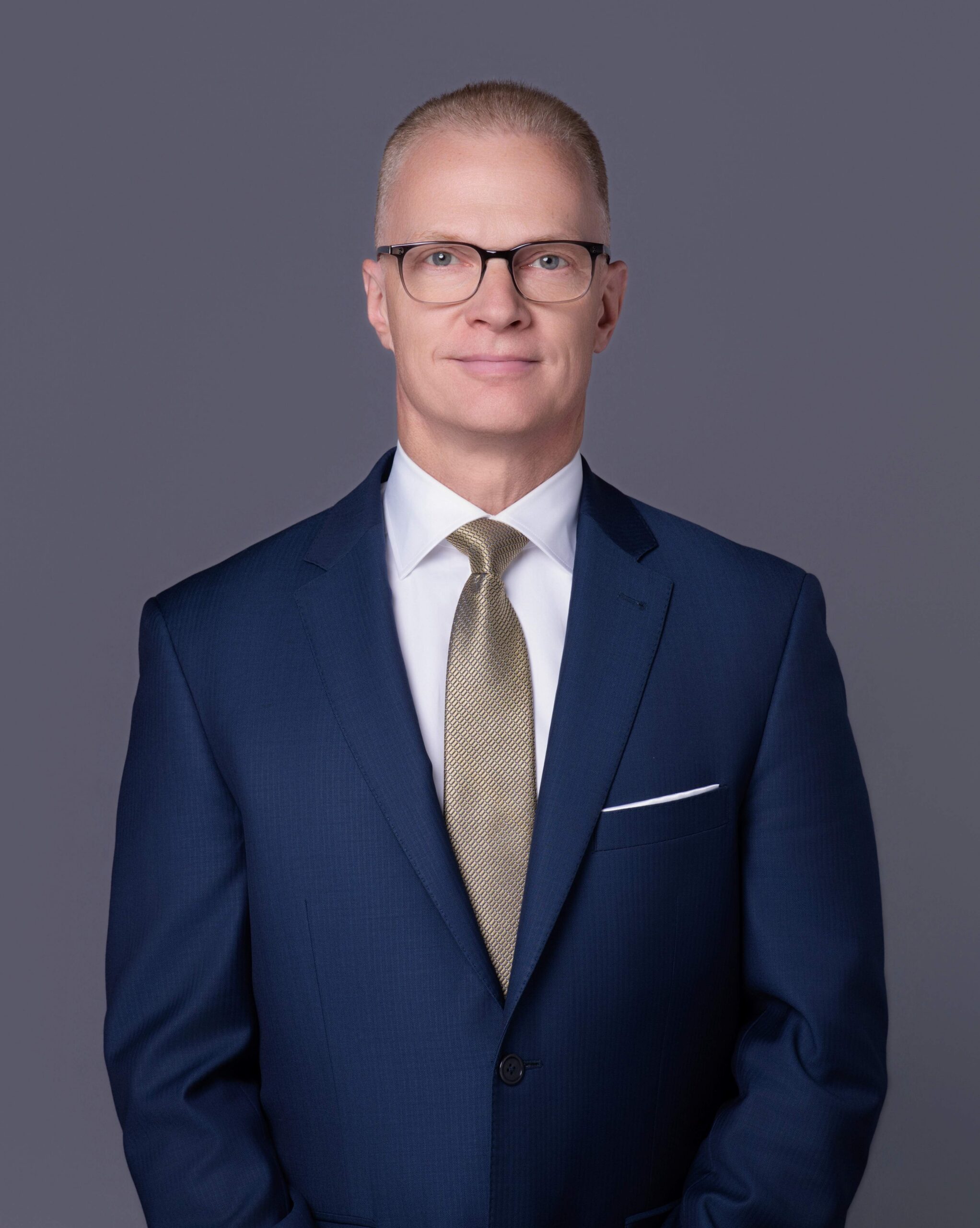 Chris Larsen Headshot