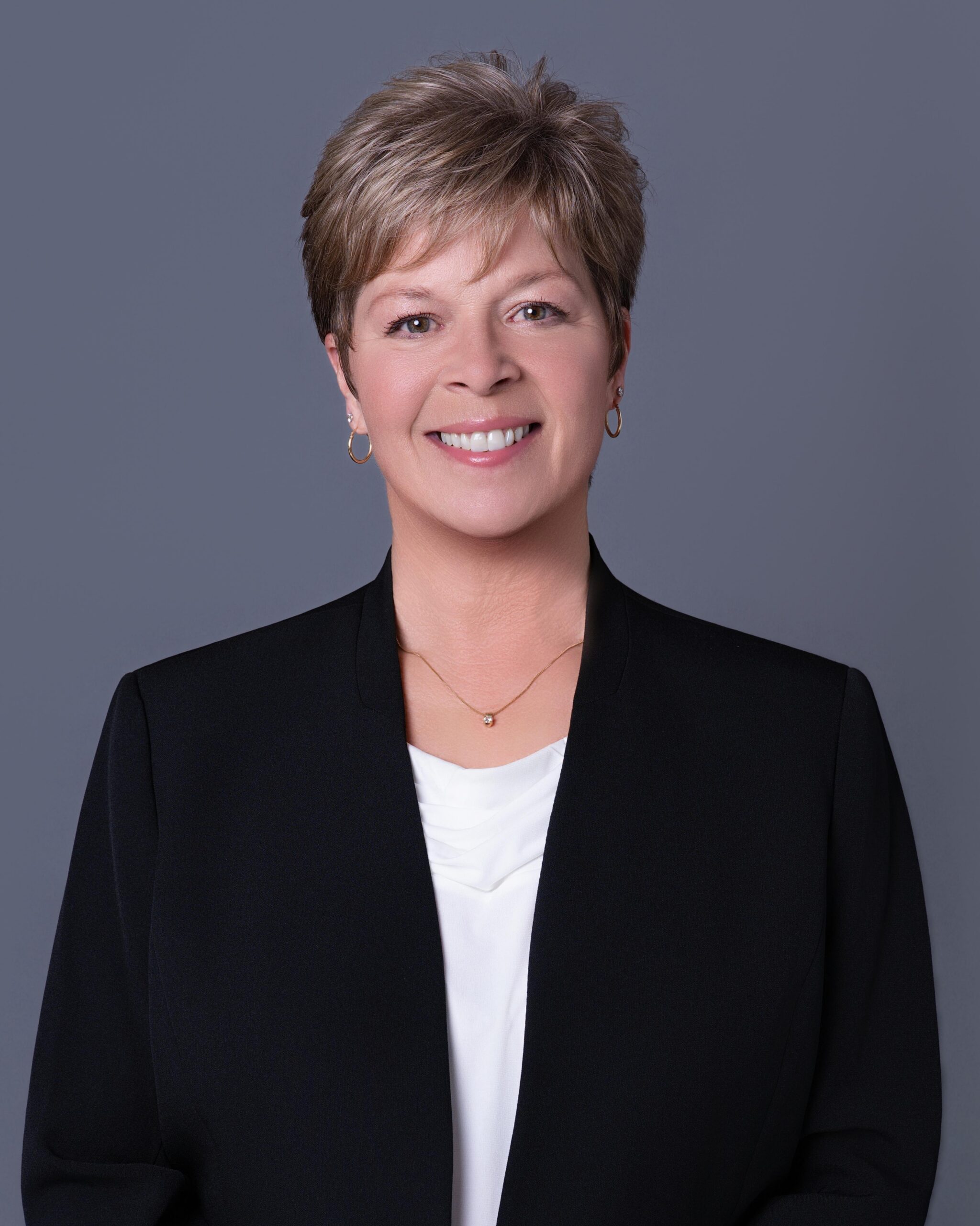 Robbin Hessinger Headshot Robbin Hessinger Headshot